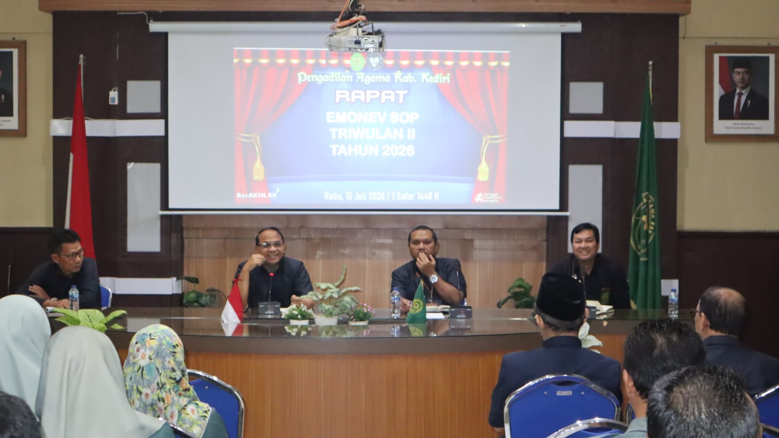 rapat1